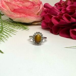 VINTAGE⚜️18K Gold Electroplated Tiger’s Eye Cabochon Ring